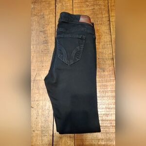Hollister Women's Black Jeans, sized 25,